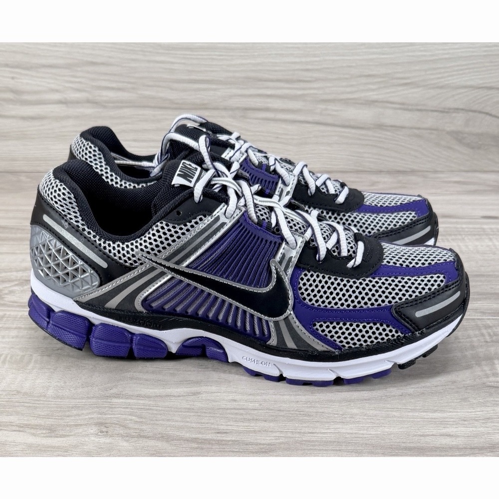 Nike Zoom Vomero 5 Metallic Silver Black Purple Mens Size 10 IM2220-095